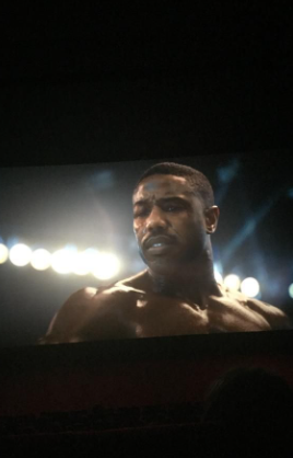Adonis Creed sur le ring, gros plan